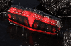 Lampă spate LED pentru bicicletă cu luminozitate ridicată și telecomandă fără fir